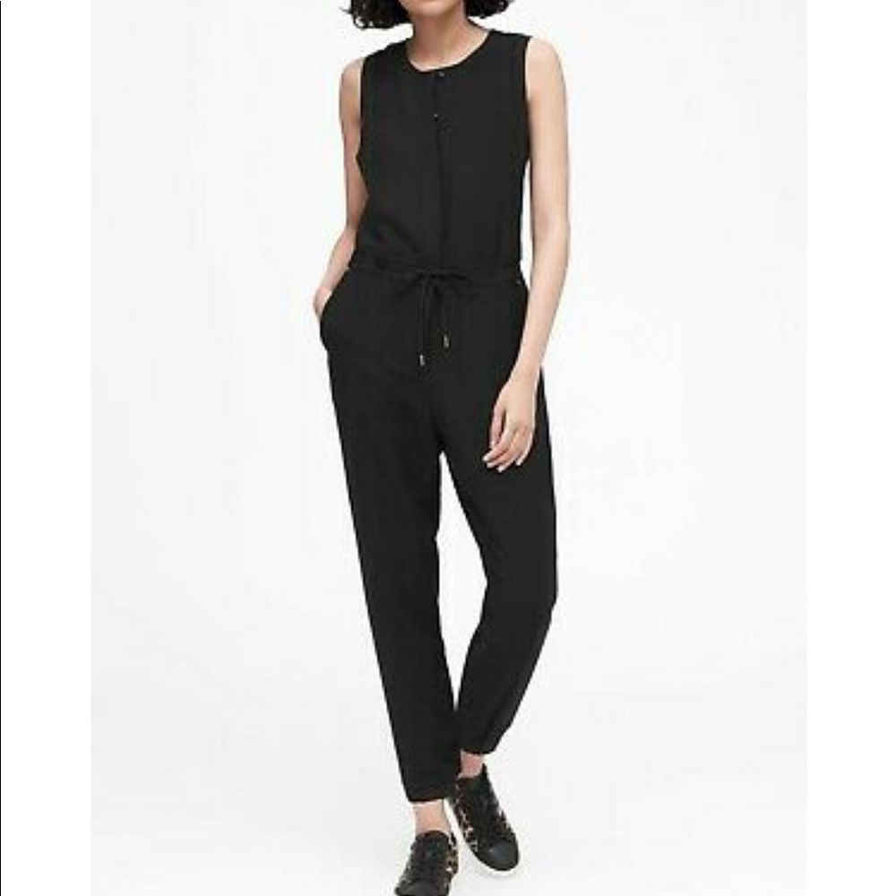 🌟NWT🌟Banana Republic sleeveless jumper